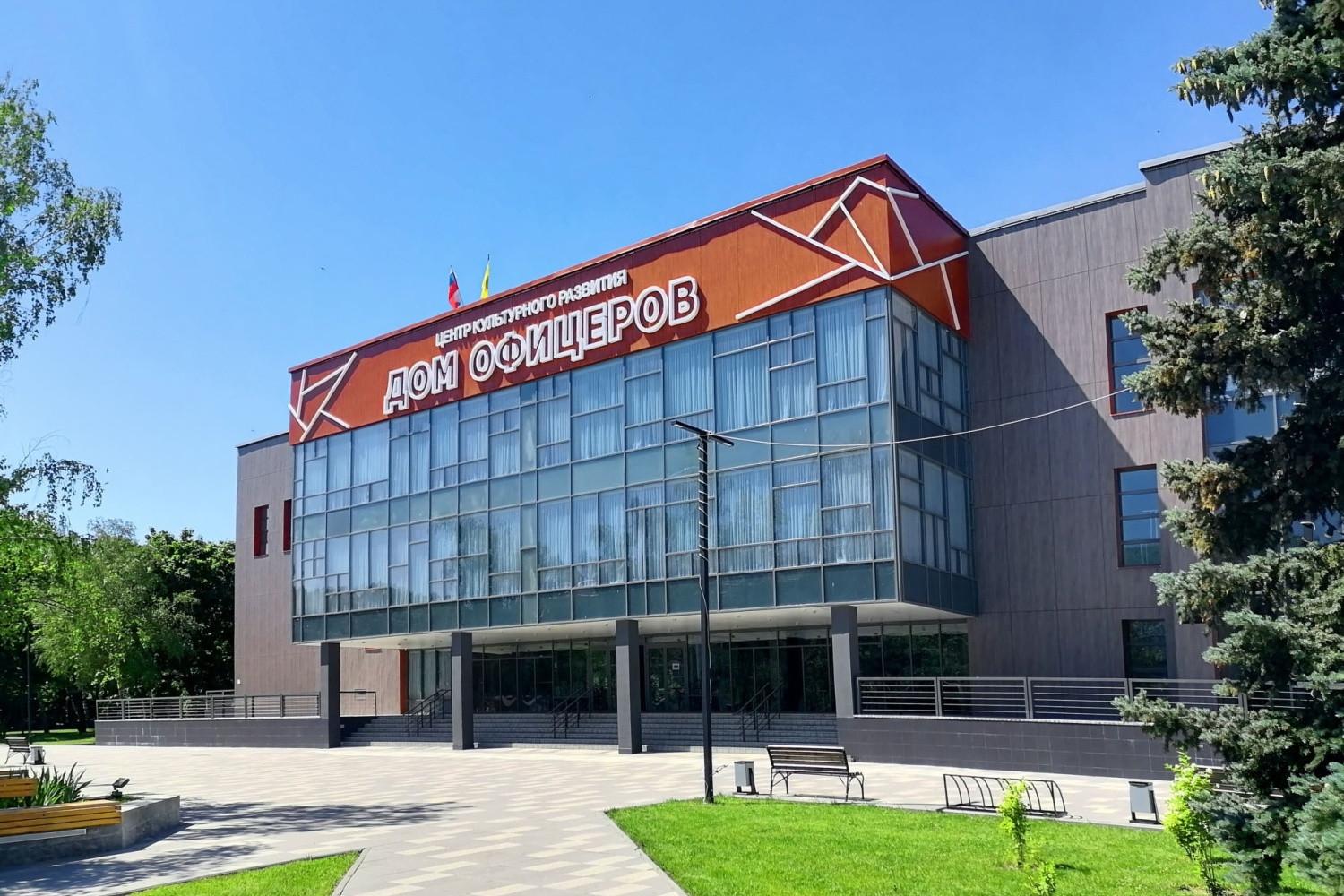 В «Дом офицеров» в Пензе закупили современное оборудование для кинопоказов и выездных мероприятий В «Дом офицеров» в Пензе закупили современное оборудование для кинопоказов и выездных мероприятий