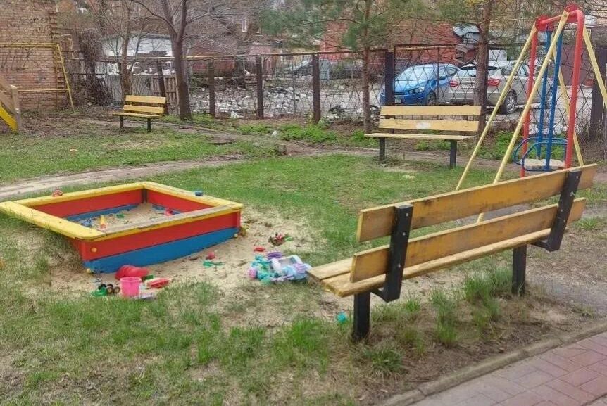 Детскую площадку в Пензе привели в нормальное состояние только после требования прокуратуры