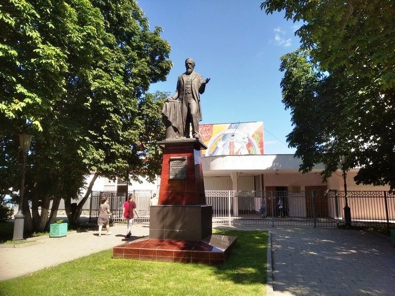 Учащиеся Пензенского колледжа искусств просят губернатора помочь с ремонтом здания учебного заведения Учащиеся Пензенского колледжа искусств просят губернатора помочь с ремонтом здания учебного заведения