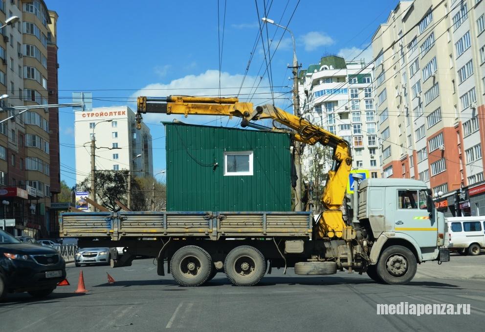 В 2025 году администрация города выявила 58 самовольных построек и 509 самовольно установленных временных объектов в Пензе